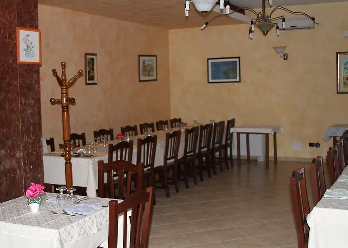 Silos Agri Alloggio per agriturismo San Severo